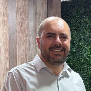 CRISTIANO QUEIROZ